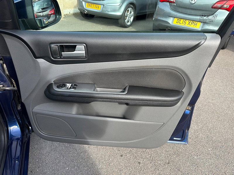 Ford Focus 1.6 Zetec 5dr 5dr Manual 2026