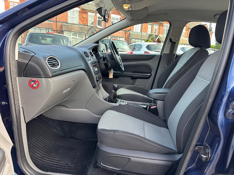 Ford Focus 1.6 Zetec 5dr 5dr Manual 2026