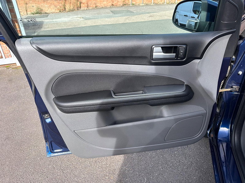 Ford Focus 1.6 Zetec 5dr 5dr Manual 2026