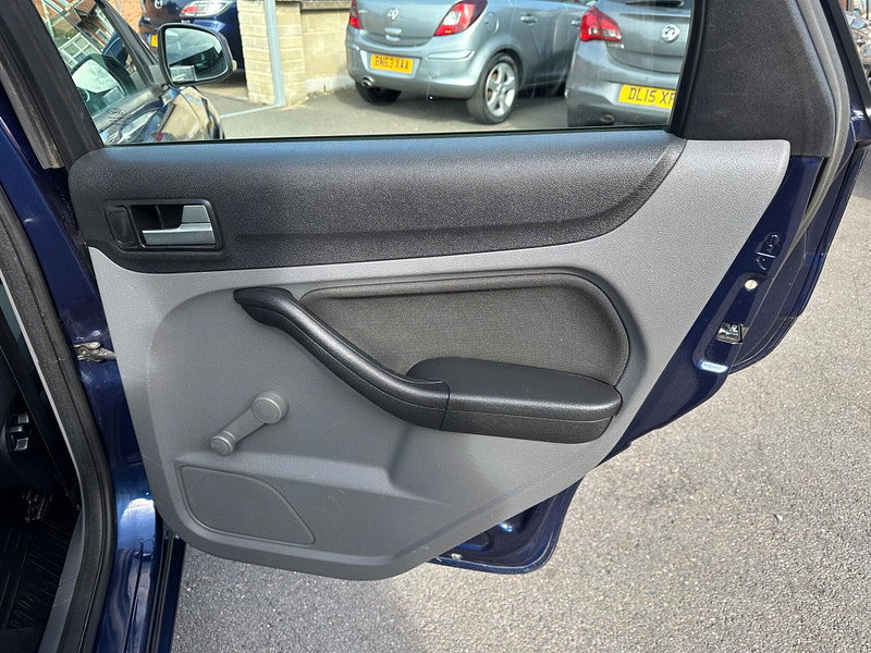 Ford Focus 1.6 Zetec 5dr 5dr Manual 2026
