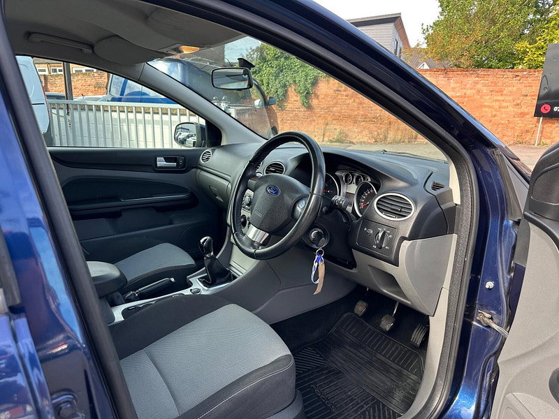 Ford Focus 1.6 Zetec 5dr 5dr Manual 2026