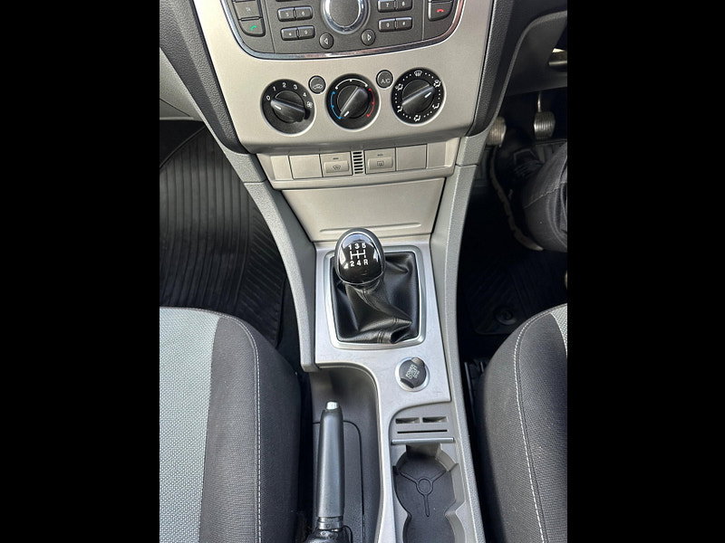 Ford Focus 1.6 Zetec 5dr 5dr Manual 2026