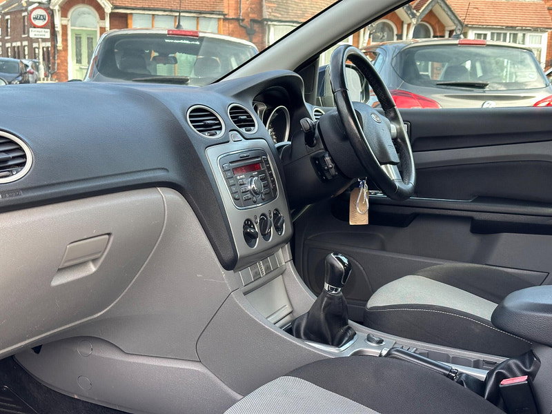 Ford Focus 1.6 Zetec 5dr 5dr Manual 2026