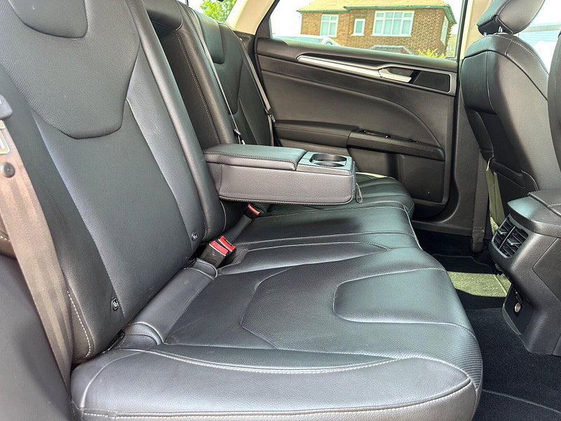 Ford Mondeo 2.0 TDCi Titanium Powershift Euro 6 (s/s) 5dr 5dr Automatic 2026