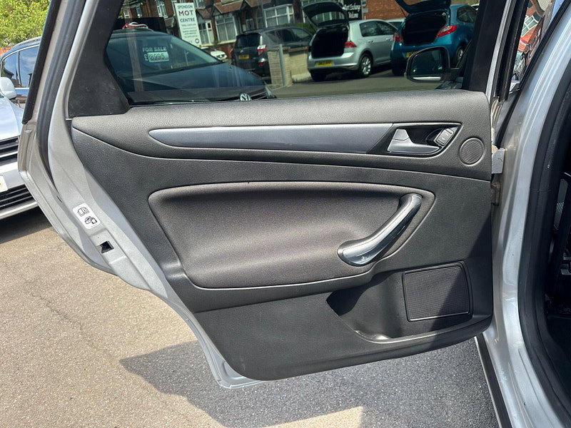 Ford Mondeo 2.0 TDCi Zetec Business Edition Euro 5 5dr 5dr Manual 2026