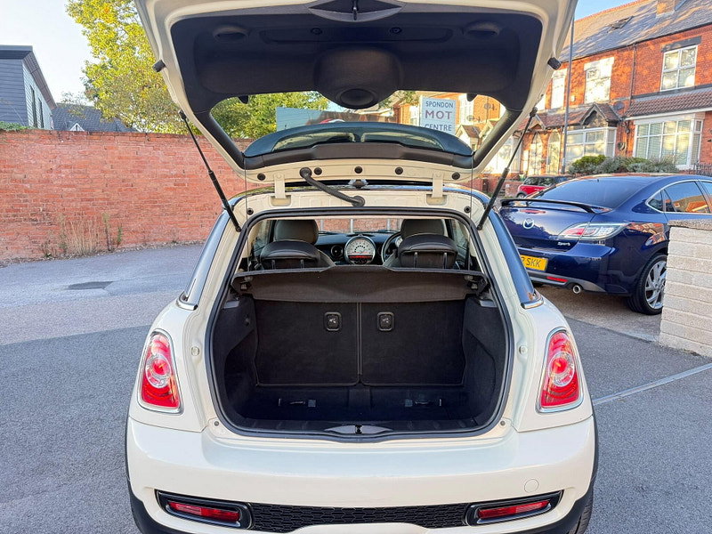 MINI Hatch 1.6 Cooper S Euro 5 (s/s) 3dr 3dr Manual 2026