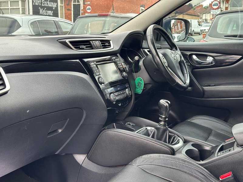 Nissan Qashqai 1.5 dCi Tekna 2WD Euro 5 (s/s) 5dr 5dr Manual 2026