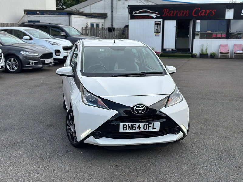 Toyota Aygo 1.0 VVT-i x-play Euro 5 5dr Euro 5 5dr Manual 2026