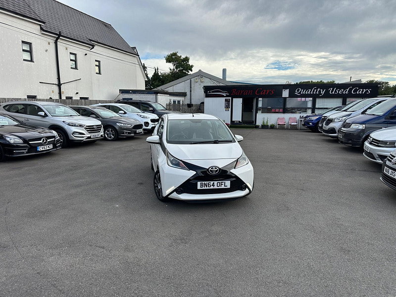 Toyota Aygo 1.0 VVT-i x-play Euro 5 5dr Euro 5 5dr Manual 2026