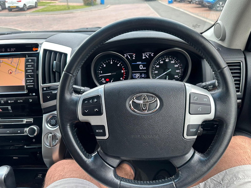 Toyota Land Cruiser 4.5 D-4D V8 Auto 4WD Euro 5 5dr 5dr Automatic 2026