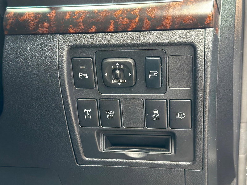 Toyota Land Cruiser 4.5 D-4D V8 Auto 4WD Euro 5 5dr 5dr Automatic 2026