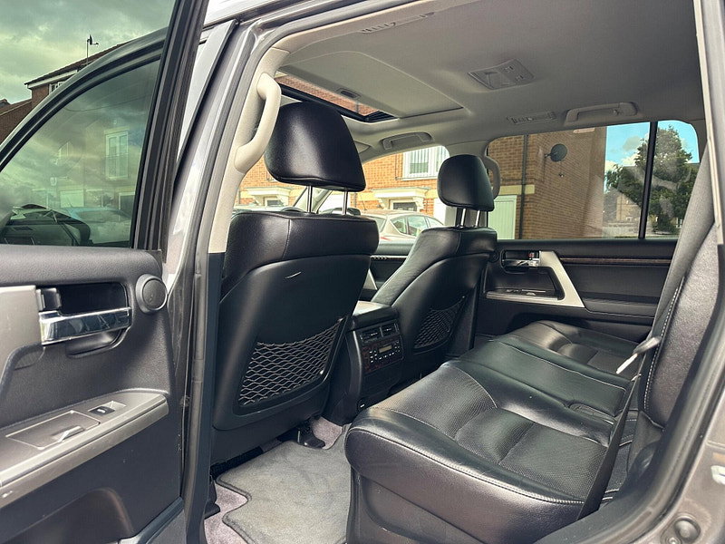 Toyota Land Cruiser 4.5 D-4D V8 Auto 4WD Euro 5 5dr 5dr Automatic 2026