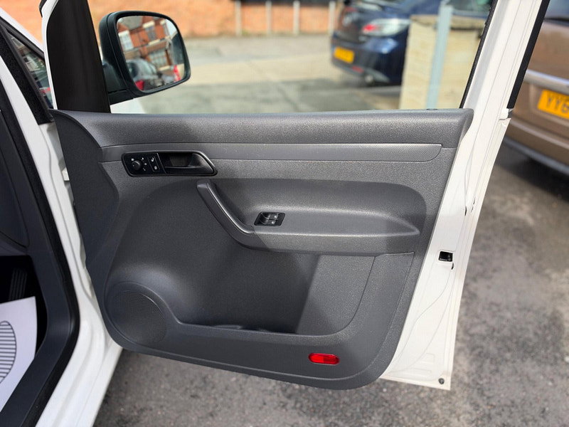 Volkswagen Caddy Maxi 1.6 TDi BlueMotion Tech C20 Maxi Startline FWD 5dr 5dr Manual 2026