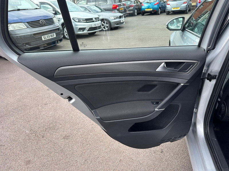 Volkswagen Golf 1.6 TDI BlueMotion Tech SE DSG Euro 5 (s/s) 5dr 5dr Automatic 2026