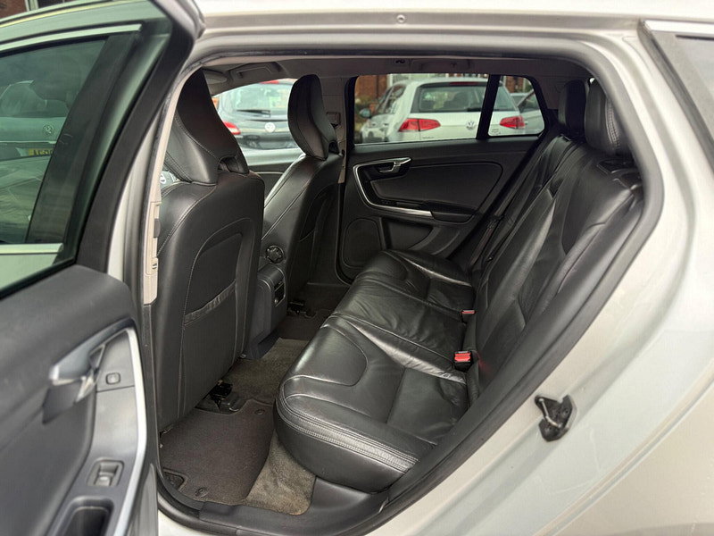 Volvo V60 1.6 D2 SE Lux Euro 5 (s/s) 5dr 5dr Manual 2026