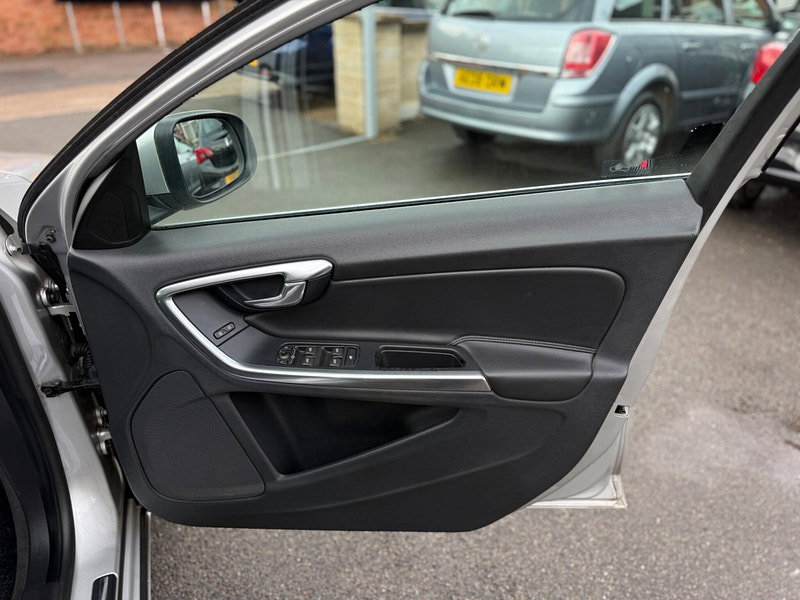 Volvo V60 1.6 D2 SE Lux Euro 5 (s/s) 5dr 5dr Manual 2026