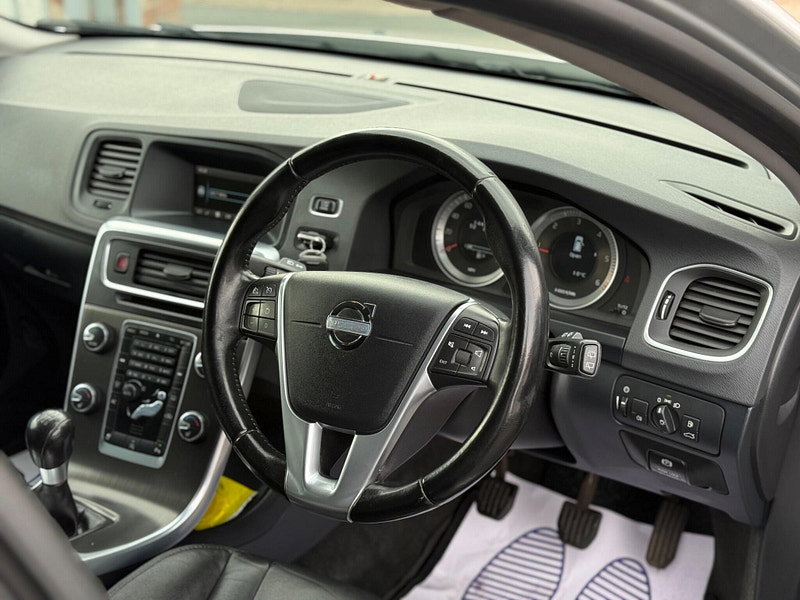 Volvo V60 1.6 D2 SE Lux Euro 5 (s/s) 5dr 5dr Manual 2026