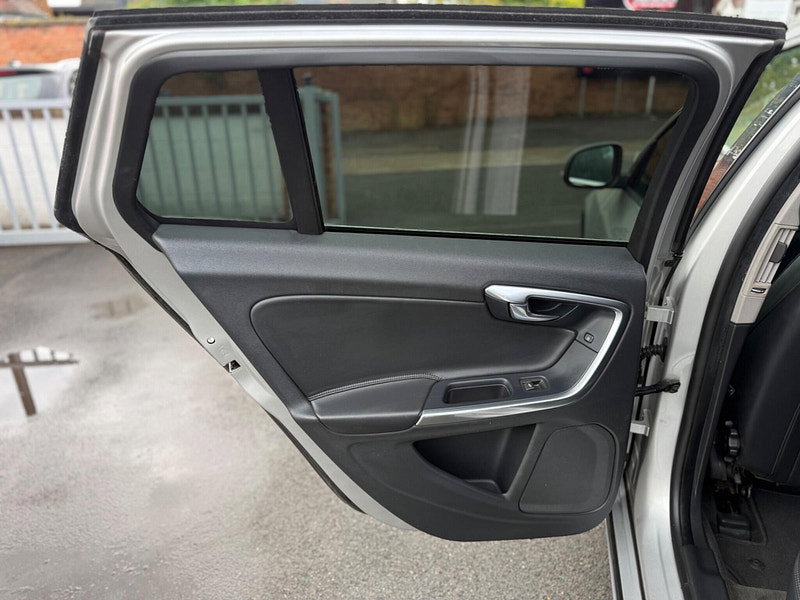 Volvo V60 1.6 D2 SE Lux Euro 5 (s/s) 5dr 5dr Manual 2026