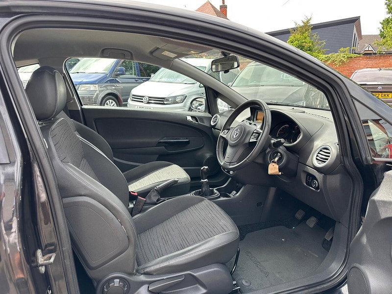 Vauxhall Corsa 1.4 16V Excite Euro 5 3dr (A/C) 3dr Manual 2026
