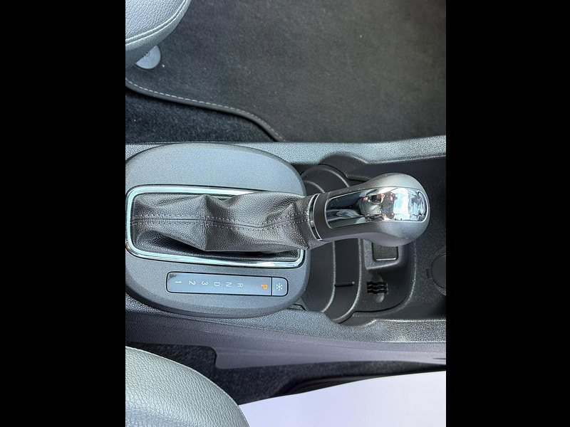 Vauxhall Corsa 1.4 16V SE Auto Euro 5 3dr 3dr Automatic 2026