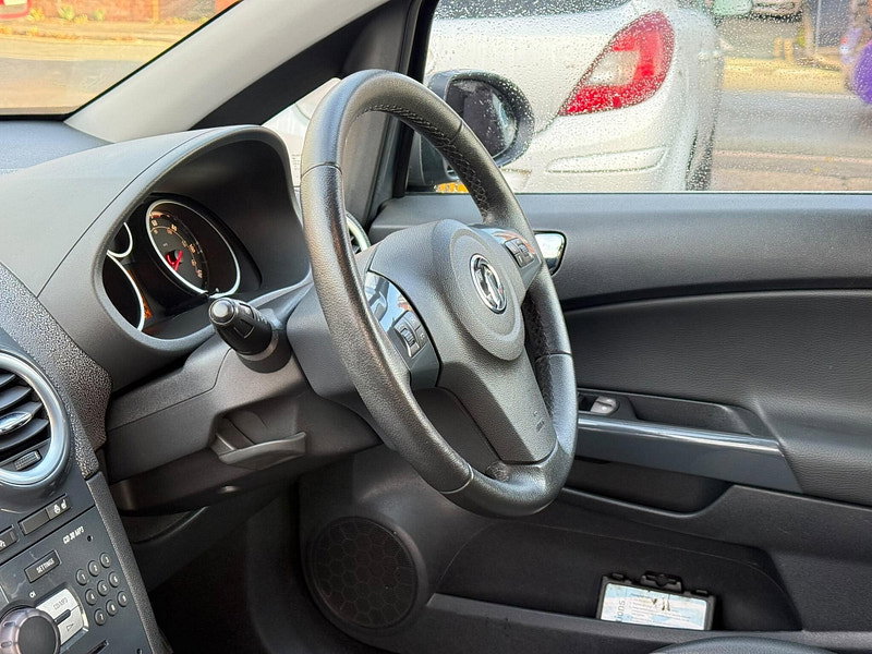 Vauxhall Corsa 1.4 16V SE Auto Euro 5 3dr 3dr Automatic 2026