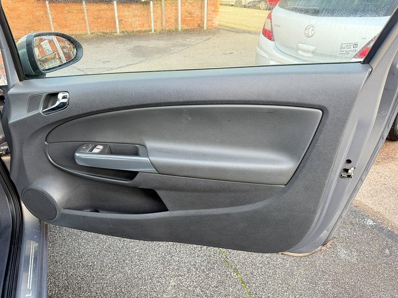 Vauxhall Corsa 1.4 16V SE Auto Euro 5 3dr 3dr Automatic 2026