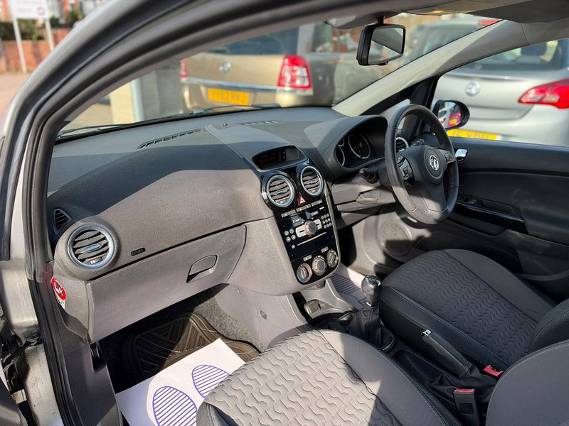 Vauxhall Corsa 1.4 16V SE Euro 5 5dr 5dr Manual 2026