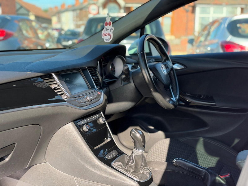 Vauxhall Astra 1.4i Turbo SRi Euro 6 5dr 5dr Manual 2026