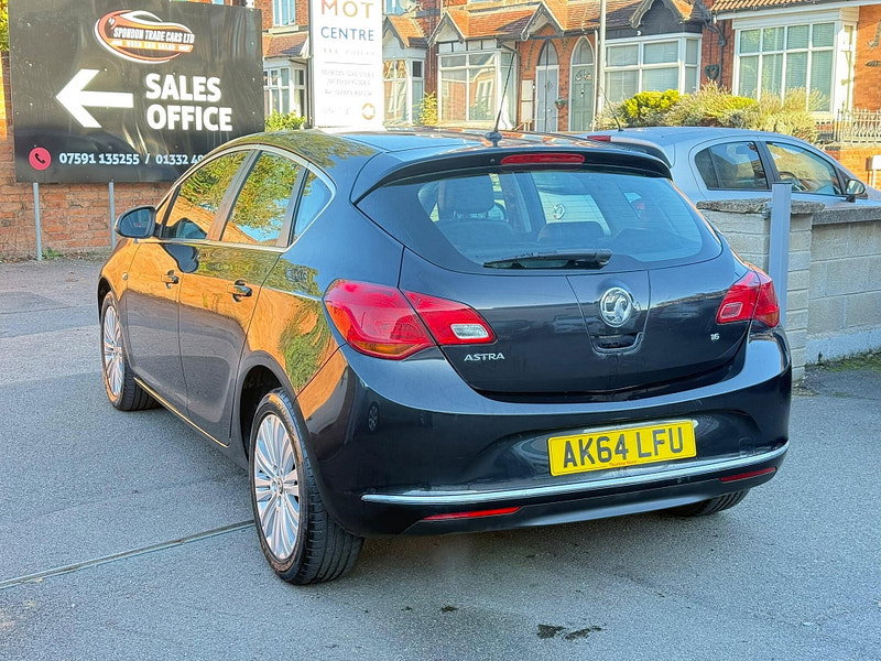 Vauxhall Astra 1.6 16v Excite Euro 5 5dr 5dr Manual 2026