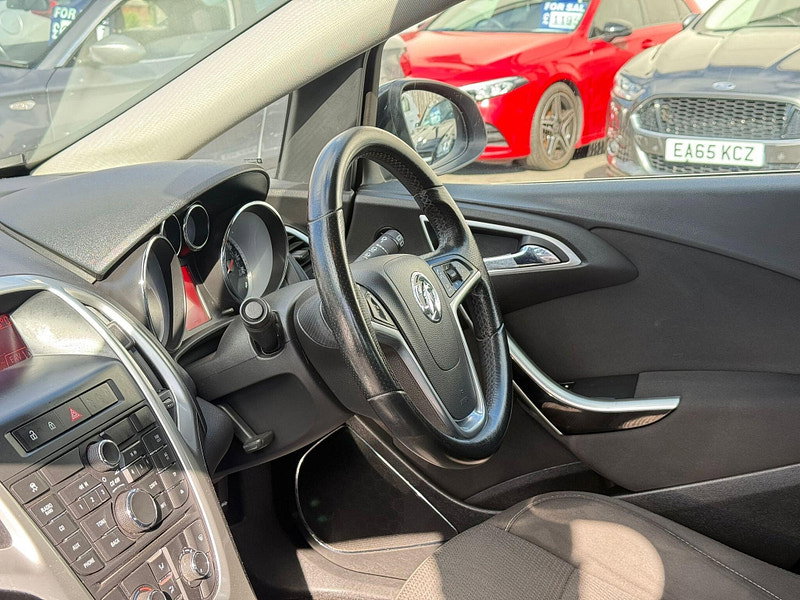 Vauxhall Astra 1.6 16v SRi Euro 5 5dr 5dr Manual 2026
