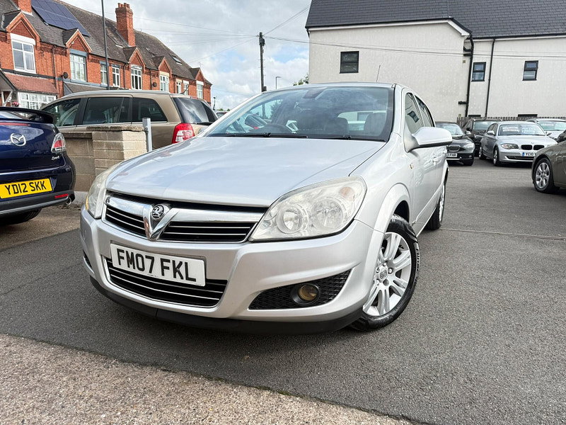 Vauxhall Astra 1.6i 16v Design Easytronic 5dr 5dr Automatic 2026