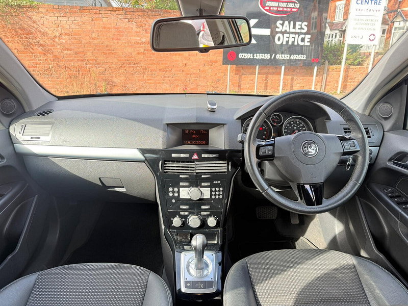Vauxhall Astra 1.6i 16v Design Easytronic 5dr 5dr Automatic 2026