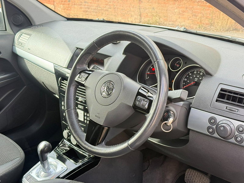 Vauxhall Astra 1.6i 16v Design Easytronic 5dr 5dr Automatic 2026