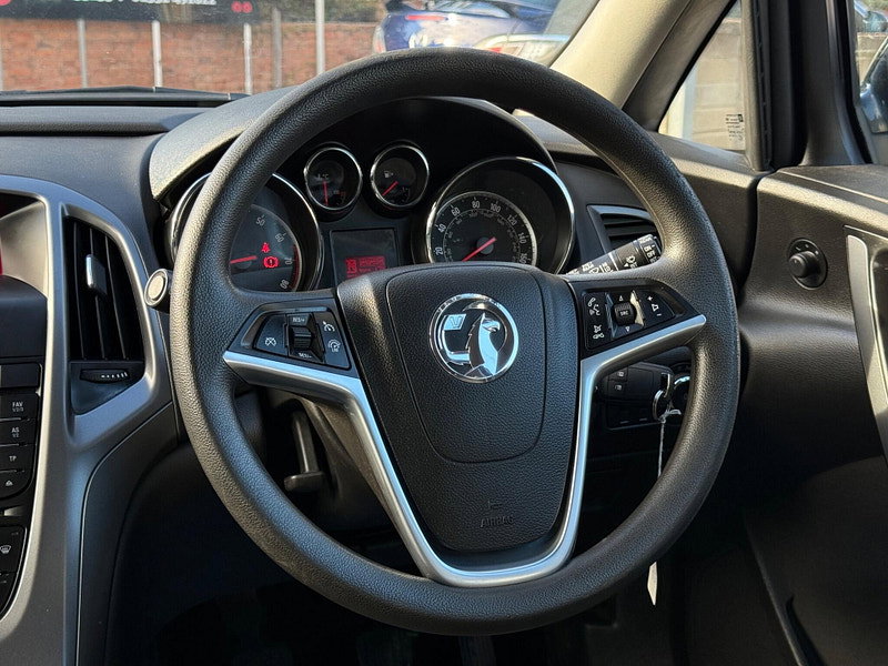 Vauxhall Astra 1.6i Design Euro 6 5dr 5dr Manual 2026
