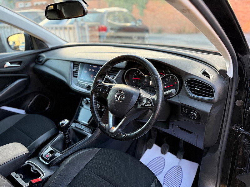 Vauxhall Grandland X 1.2 Turbo Sport Nav Euro 6 (s/s) 5dr 5dr Manual 2026