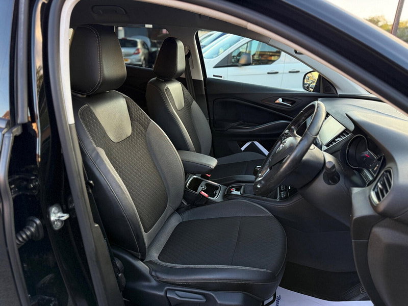 Vauxhall Grandland X 1.2 Turbo Sport Nav Euro 6 (s/s) 5dr 5dr Manual 2026