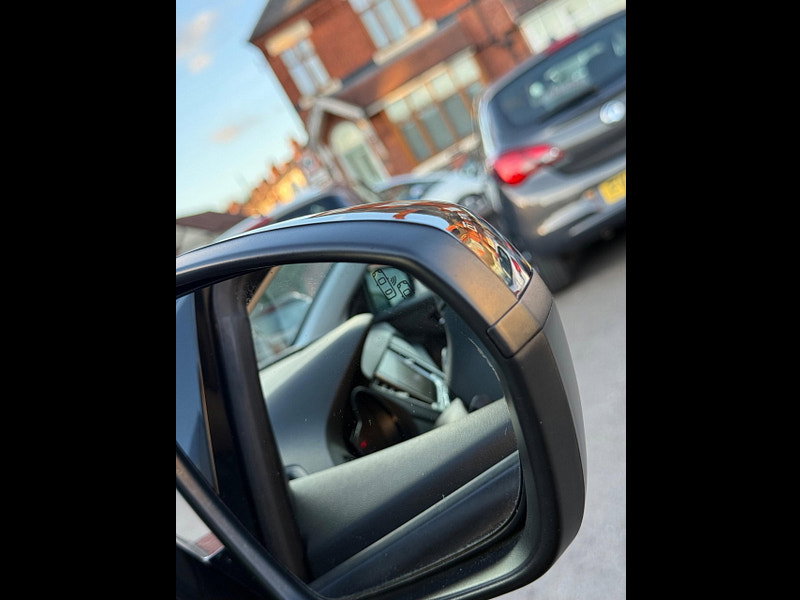 Vauxhall Grandland X 1.2 Turbo Sport Nav Euro 6 (s/s) 5dr 5dr Manual 2026