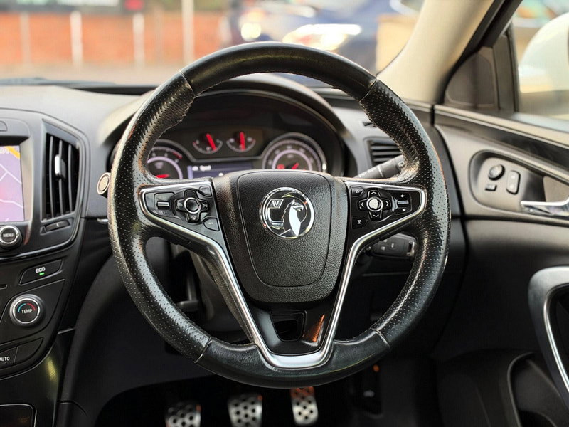 Vauxhall Insignia 2.0 CDTi ecoFLEX SRi Nav Sports Tourer Euro 5 (s/s) 5dr 5dr Manual 2026