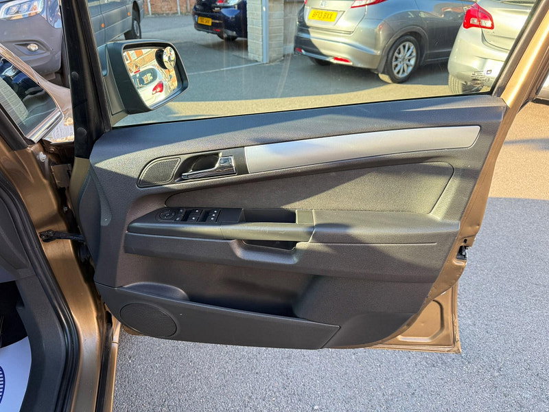 Vauxhall Zafira 1.6 16V Design Euro 5 5dr (SNav) 5dr Manual 2026