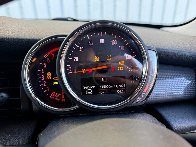 MINI Hatch 1.5 Cooper Euro 6 (s/s) 5dr 5dr Manual 2026