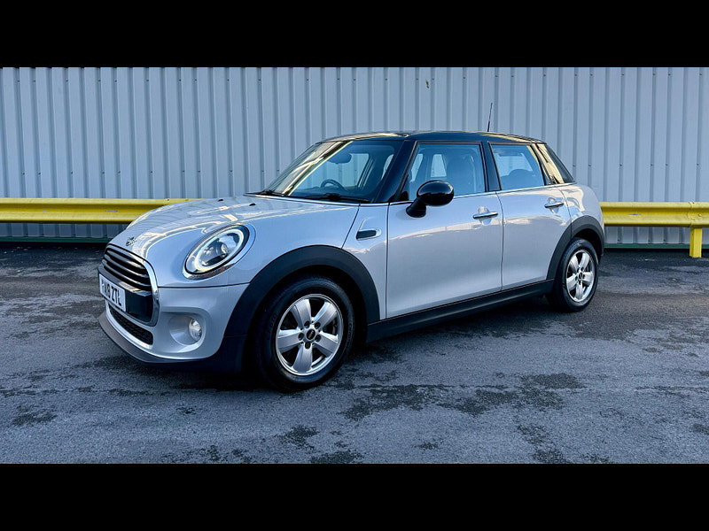 MINI Hatch 1.5 Cooper Euro 6 (s/s) 5dr 5dr Manual 2026
