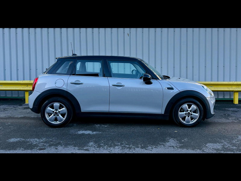 MINI Hatch 1.5 Cooper Euro 6 (s/s) 5dr 5dr Manual 2026
