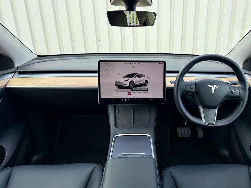 Tesla Model Y (Dual Motor) Long Range Auto 4WDE 5dr 5dr Automatic 2026