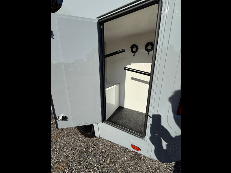Citroen Relay 2.2 BlueHDi 35 Enterprise Panel Van 5dr Diesel Manual L3 High Roof Euro 6 (s/s) (140 ps) 5dr Manual 2026