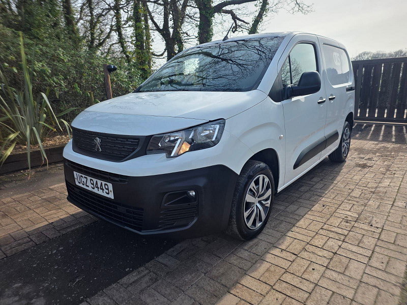 Peugeot Partner 1.5 BlueHDi 1000 Professional Premium Standard Panel Van 5dr Diesel Manual SWB Euro 6 (100 bhp) 5dr Manual 2026
