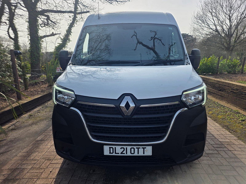 Renault Master 2.3 dCi 35 Business Panel Van 4dr Diesel Manual FWD LWB Medium Roof Euro 6 (135 ps) 2dr Manual 2026