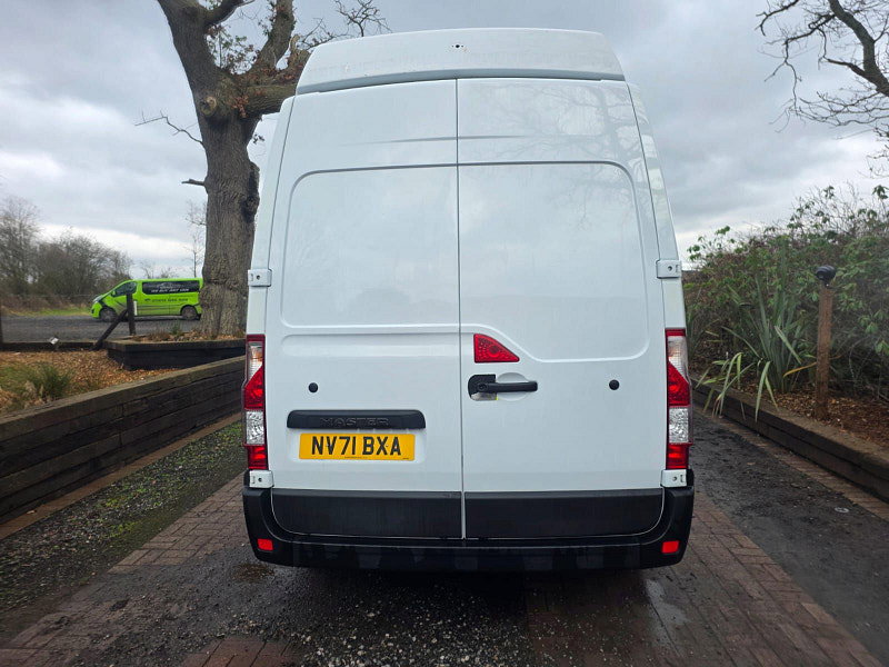Renault Master 2.3 dCi ENERGY 35 Business Panel Van 4dr Diesel Manual FWD LWB High Roof Euro 6 (s/s) (150 bhp) 2dr Manual 2026