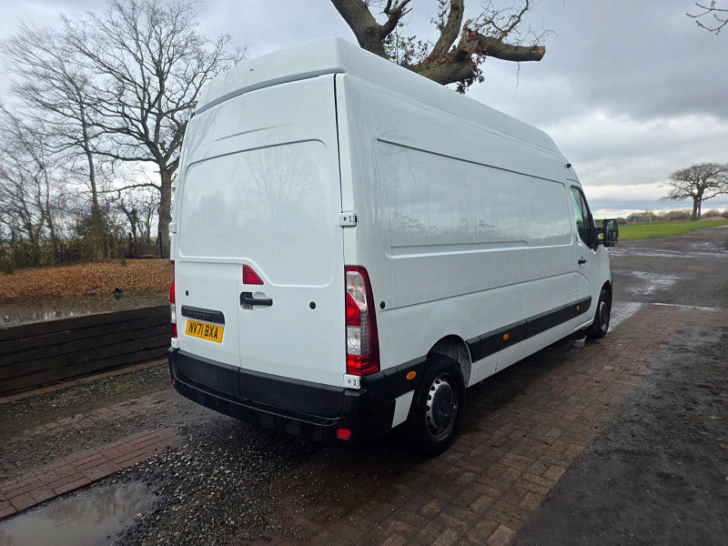 Renault Master 2.3 dCi ENERGY 35 Business Panel Van 4dr Diesel Manual FWD LWB High Roof Euro 6 (s/s) (150 bhp) 2dr Manual 2026