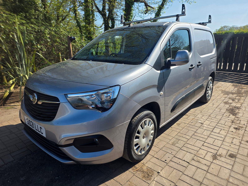 Vauxhall Combo 1.5 Turbo D 2000 Sportive Panel Van 4dr Diesel Manual L1 H1 Euro 6 (100 ps) 4dr Manual 2026