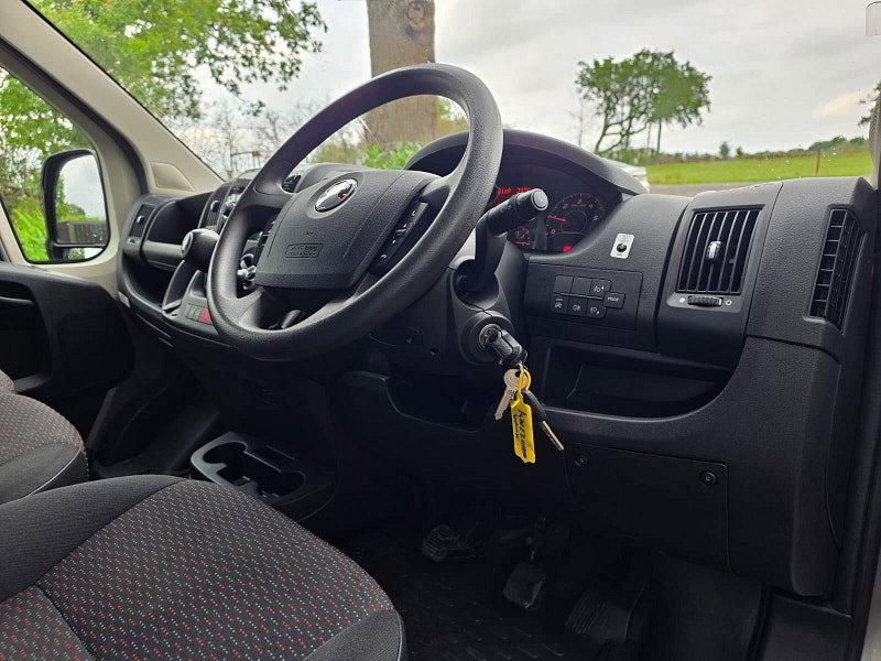 Vauxhall Movano 2.2 CDTi 3500 BiTurbo Edition Panel Van 5dr Diesel Manual FWD L3 H2 Euro 6 (s/s) (140 ps) 5dr Manual 2026